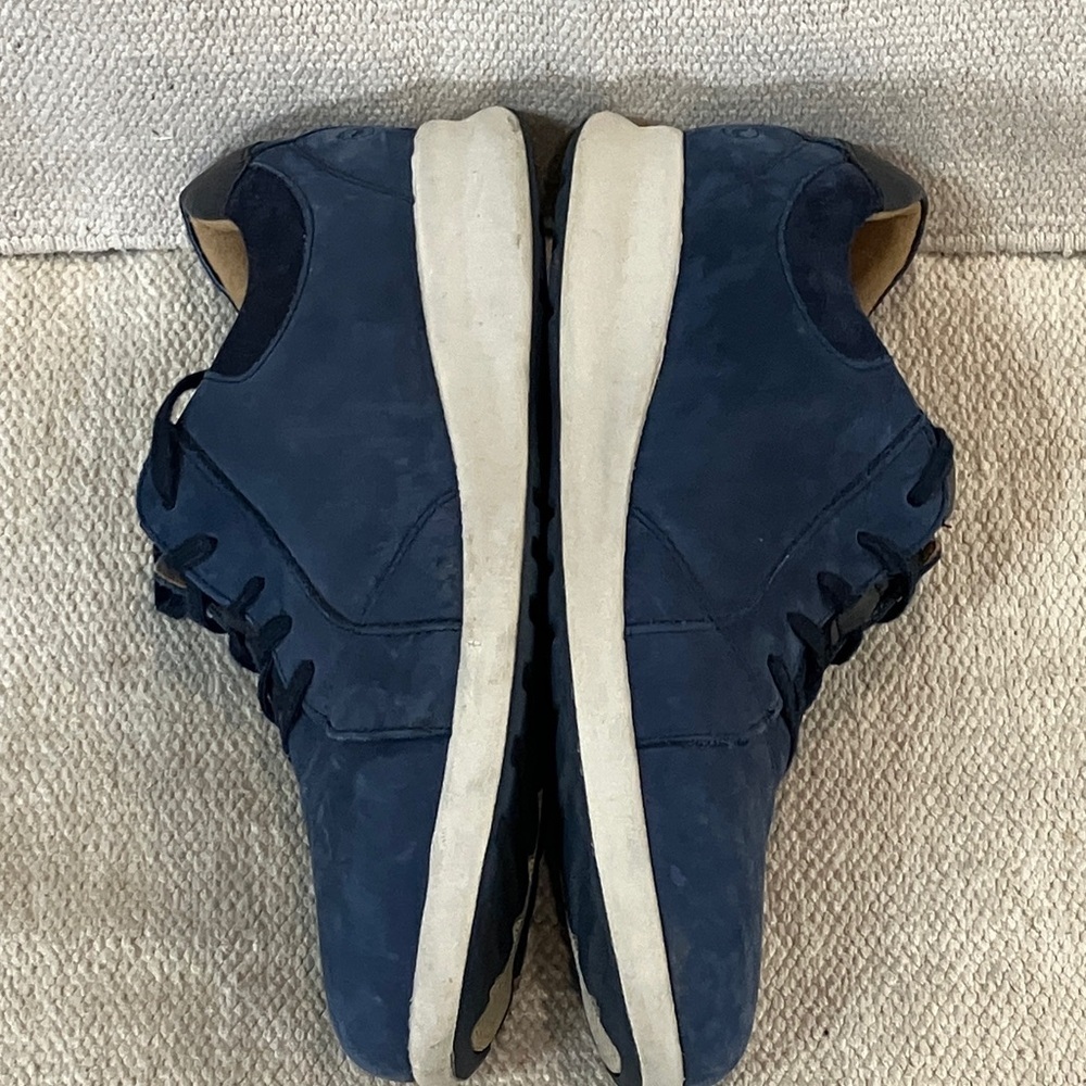 wm’s size 11 Clarks unstructured Dark Blue suede / leather Sneakers cushy soles - Picture 12 of 15